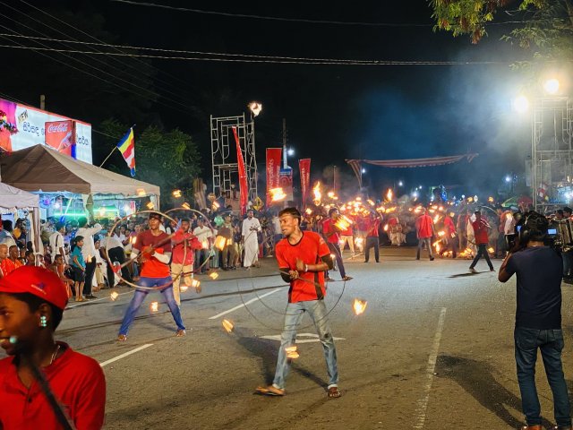 Dambadeniya Esala Perahera